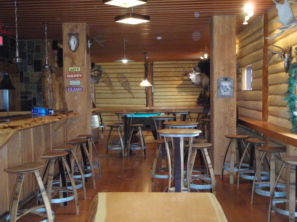 Capsule hotel The Raging Elk Adventure