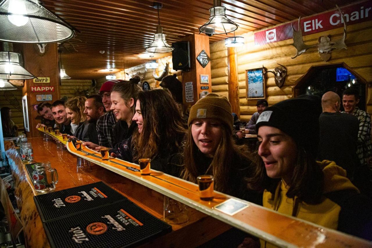 Capsule hotel The Raging Elk Adventure 2*